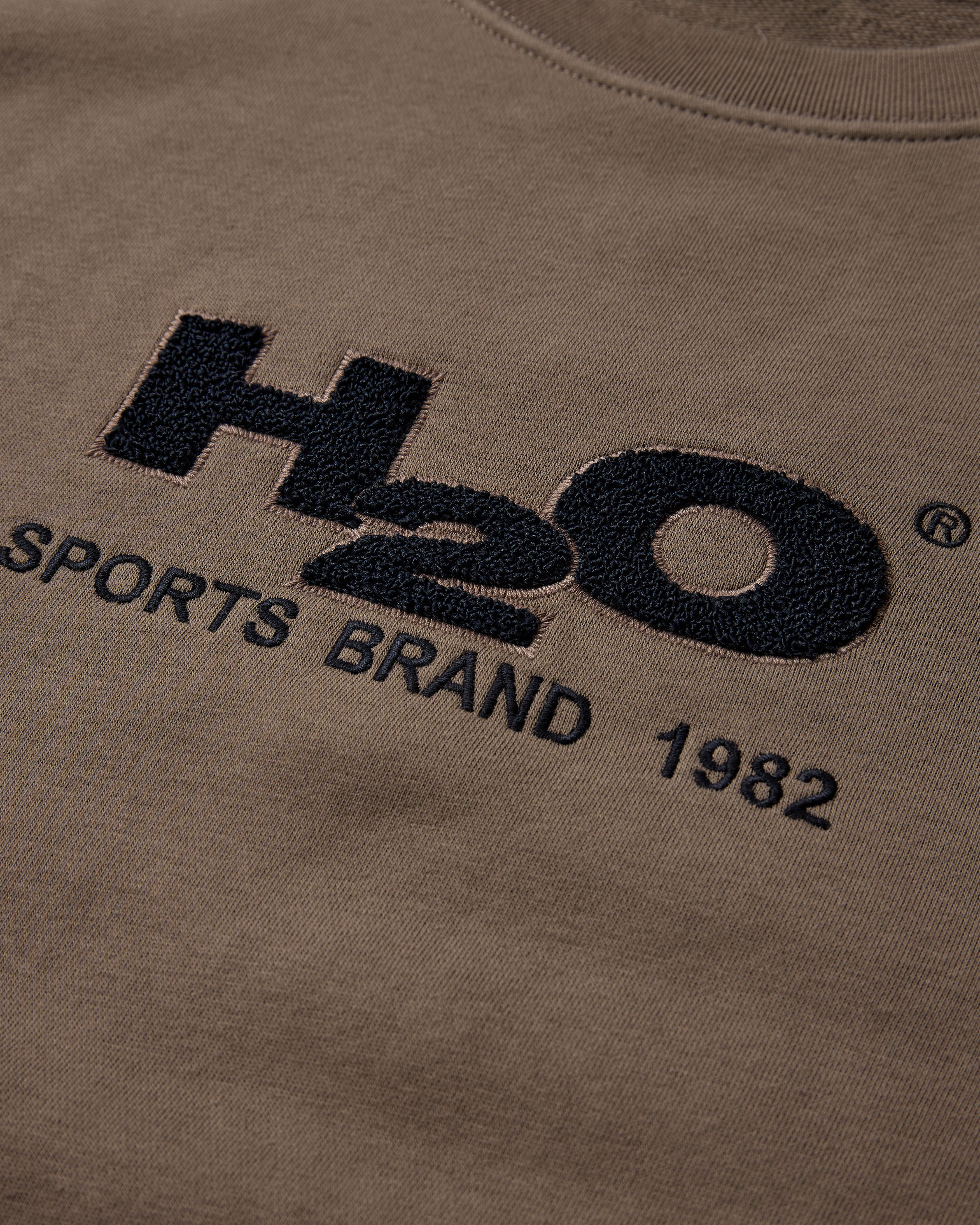 H2O H2O Logo Sweat Sweatshirt 7067 Dusty Oak/Navy