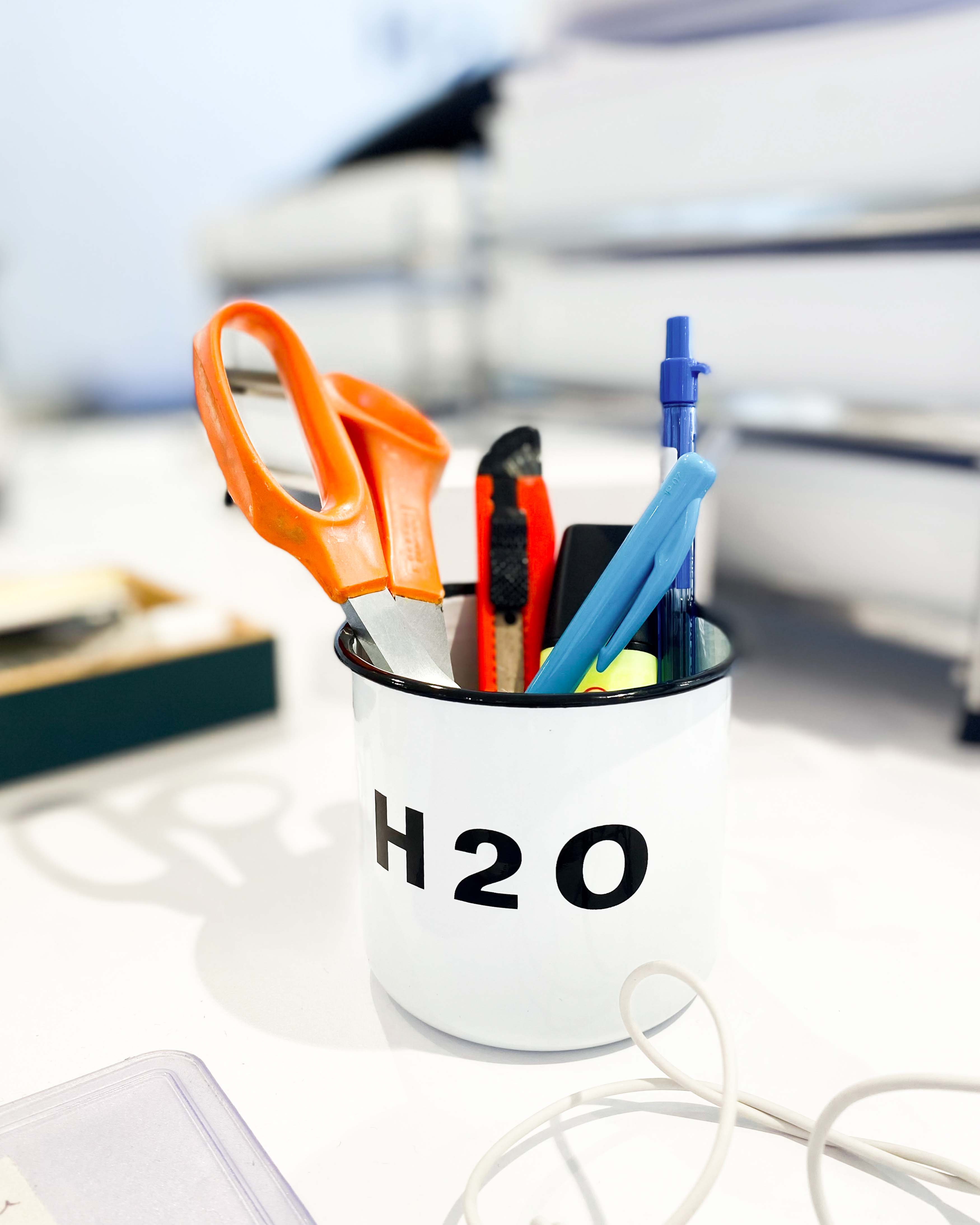 H2O logo mug - White